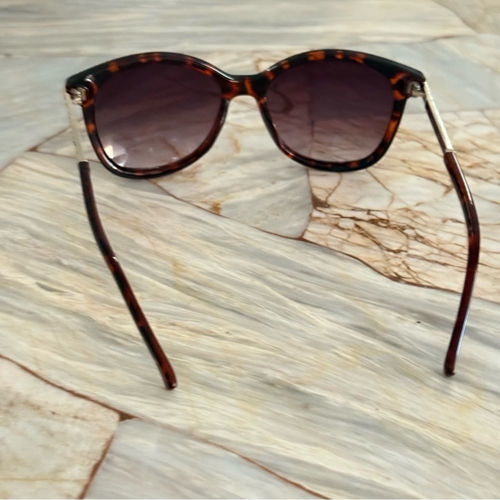 Tortoise Shell Sunglasses - Picture 5 of 11